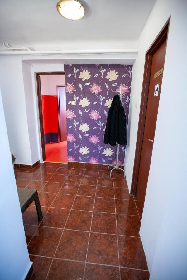 Eminem Central Guesthouse Oradea Extérieur photo